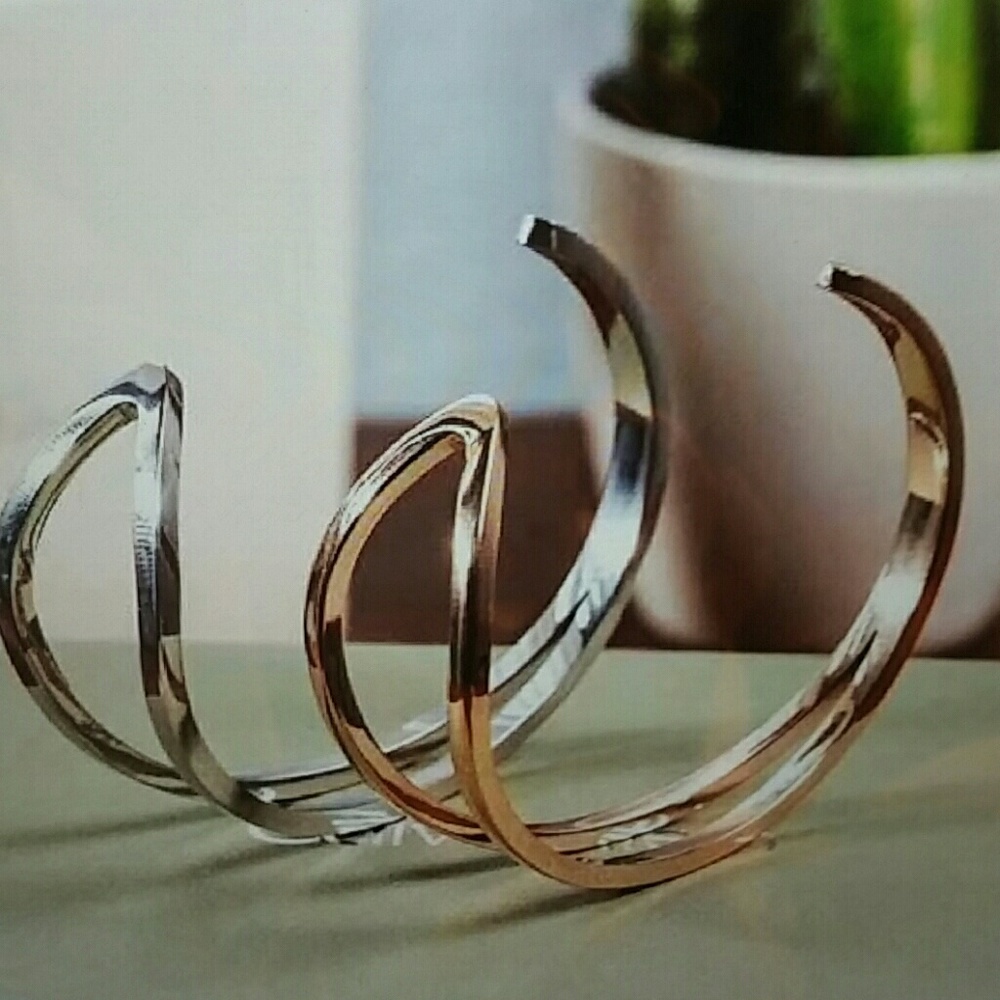 Calvin Klein  bracelet unisex with box and tag